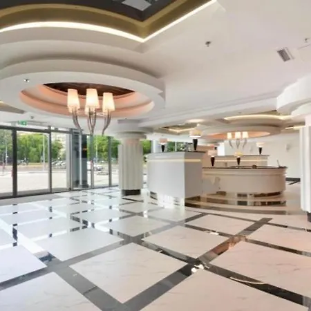 Hanza Tower Downtown 22 Pool & 公寓